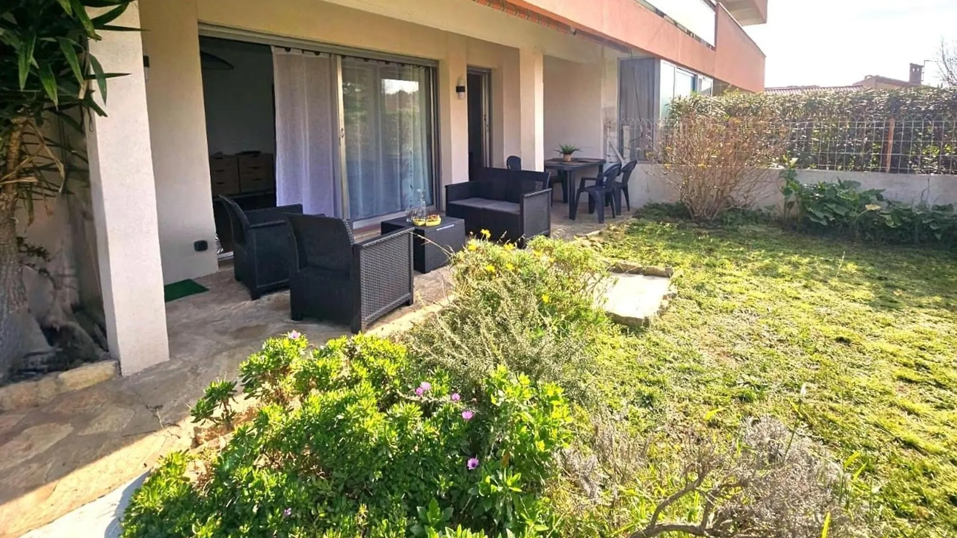 Cozy T2 With Garden Near The Sea Apartment Saint-Mandrier-sur-Mer